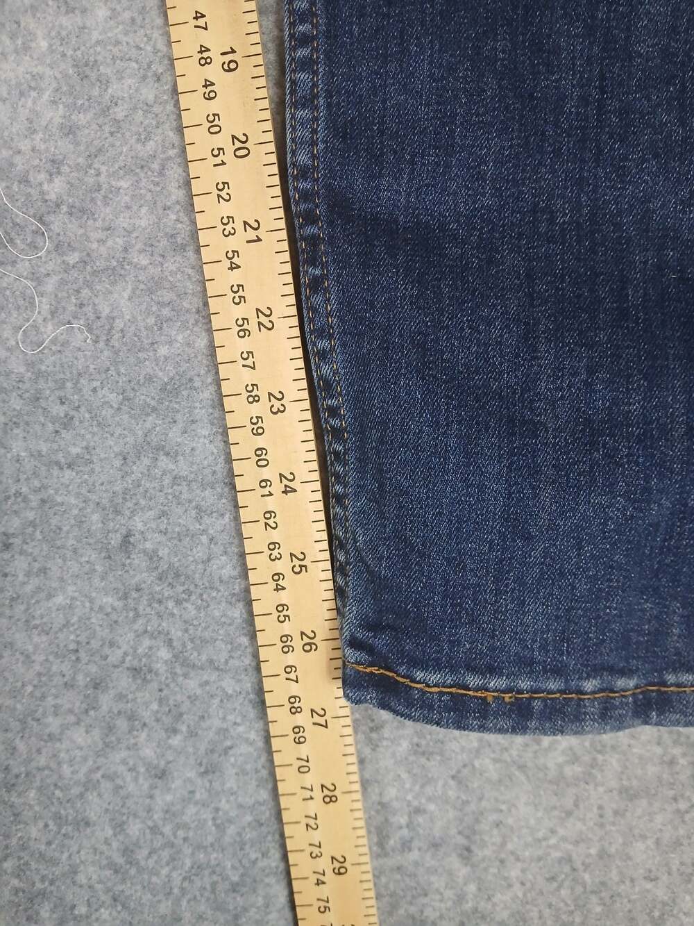 Levi's 512 Slim Taper Jeans Size 40x30 - Picture 4 of 9